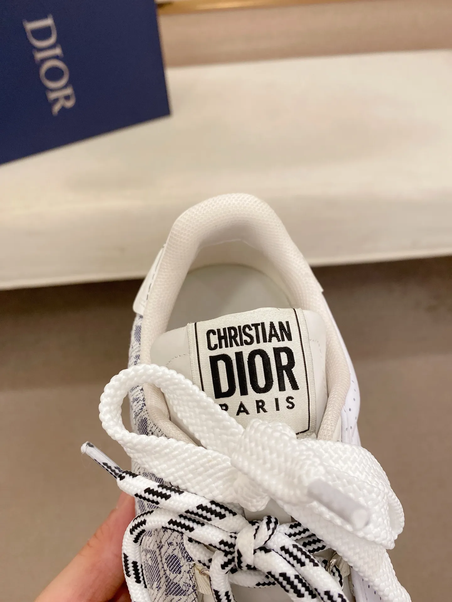 Men's shoes💰: 500💰Couple style💏 [Dior·Dior] New casual sports style men's shoes, new spring and summer design, perfect workmanship, lace-up lazy style to create wardrobe quality, upper: imported first-layer cowhide, mesh breathable lining soft and comfortable, ultra-light TPU wear-resistant outsole, simple, versatile fashion men's shoes, excellent color code number 35--44. (45,46 customized items are not returnable or exchangeable)